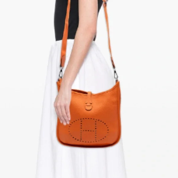 Hermes Taurillon Clemence Evelyne Orange - Picture 2 of 12